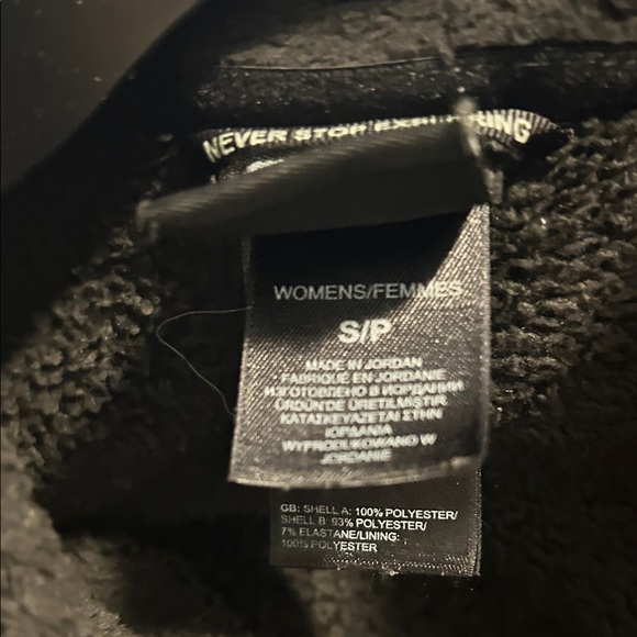 The North Face Women's Black Teddy Jacket - Picture 5 of 5